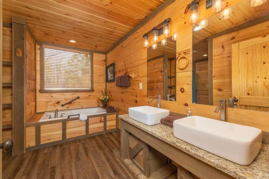 סביירוויל The Appalachian - Your Pigeon Forge Dream Cabin מראה חיצוני תמונה