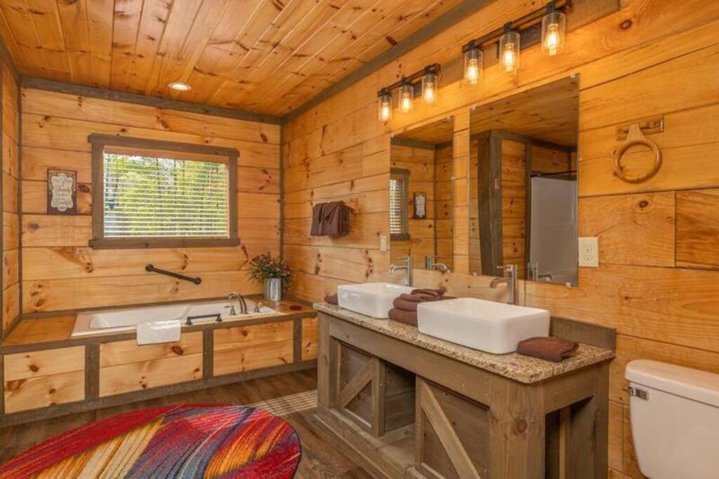 סביירוויל The Appalachian - Your Pigeon Forge Dream Cabin מראה חיצוני תמונה